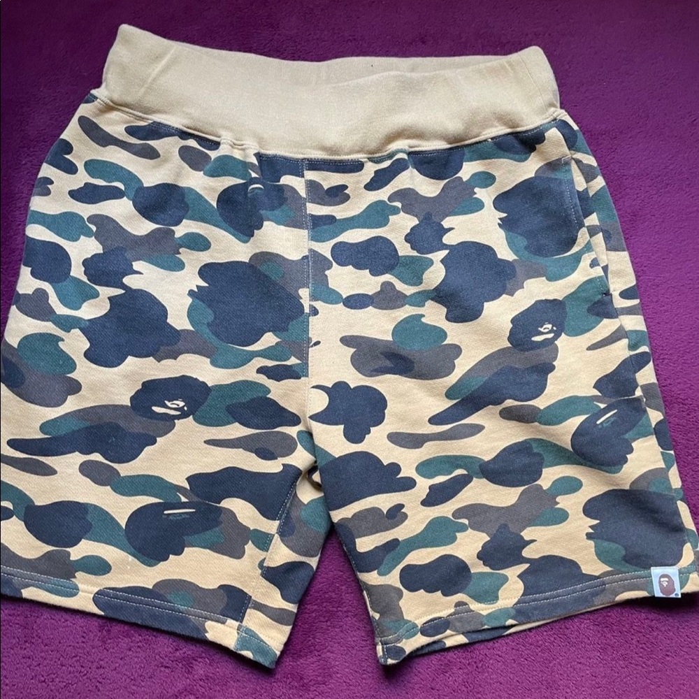 Bathing Ape Camo shorts size L